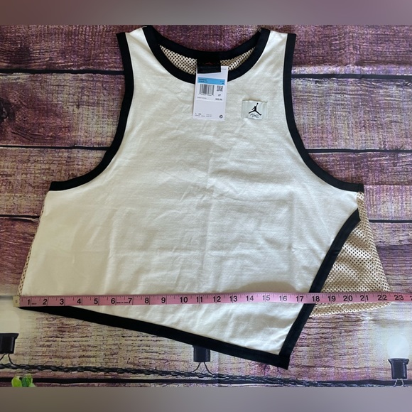 🚨🚨JORDAN TOP $40🚨🚨 - Picture 4 of 12